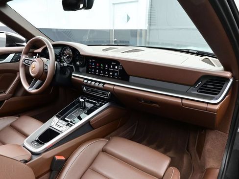 Certified 2024 Porsche 911 Targa 4S AWD/4WD image 14