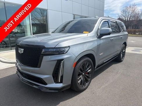 Used 2023 Cadillac Escalade V w/ LPO, ONYX Package AWD/4WD image 1