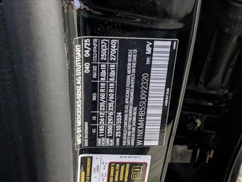 Certified 2025 Mercedes-Benz GLC 300 4MATIC image 24