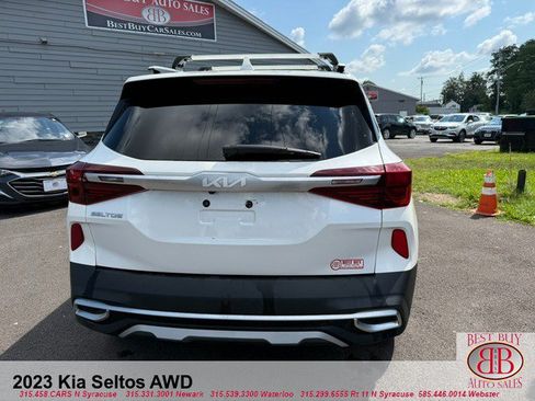 Used 2023 Kia Seltos S w/ Navigation Package AWD/4WD image 4