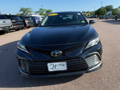 Used 2023 Toyota Camry LE FWD image 7