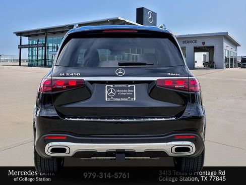 Certified 2025 Mercedes-Benz GLS 450 4MATIC image 9