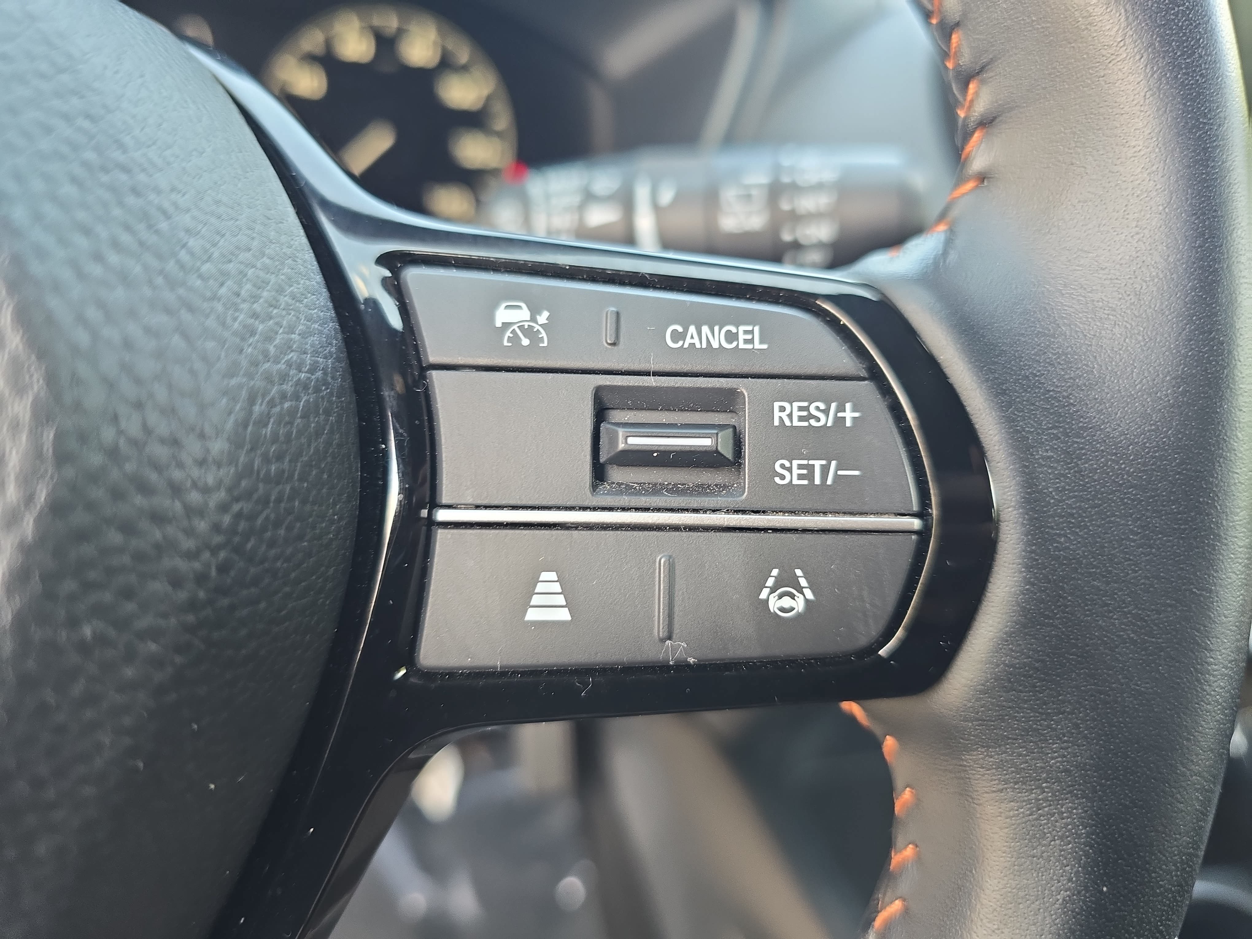 Certified 2025 Honda HR-V Sport image 17