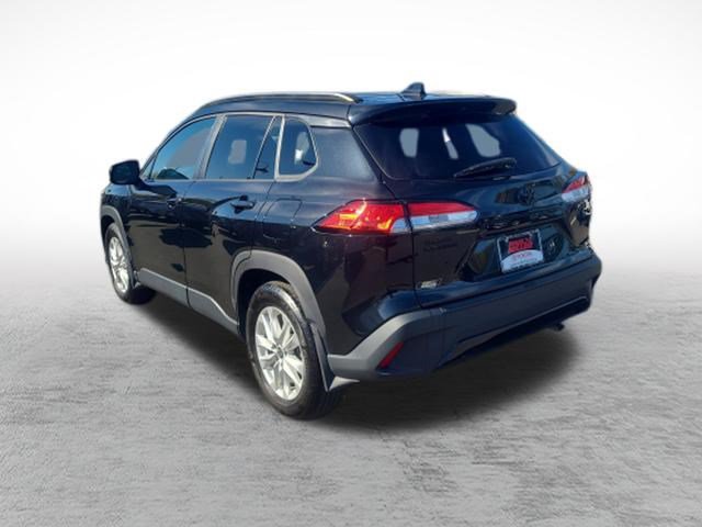 Certified 2024 Toyota Corolla Cross LE w/ Moonroof Package AWD/4WD image 5