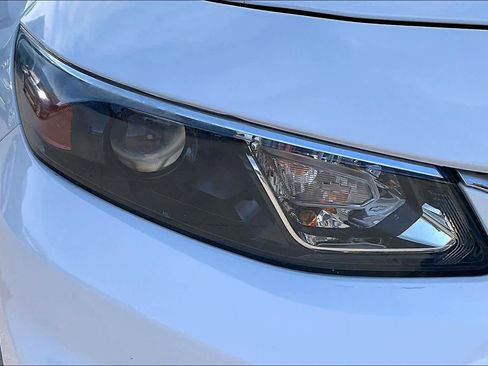 Used 2017 Chevrolet Malibu Premier image 28