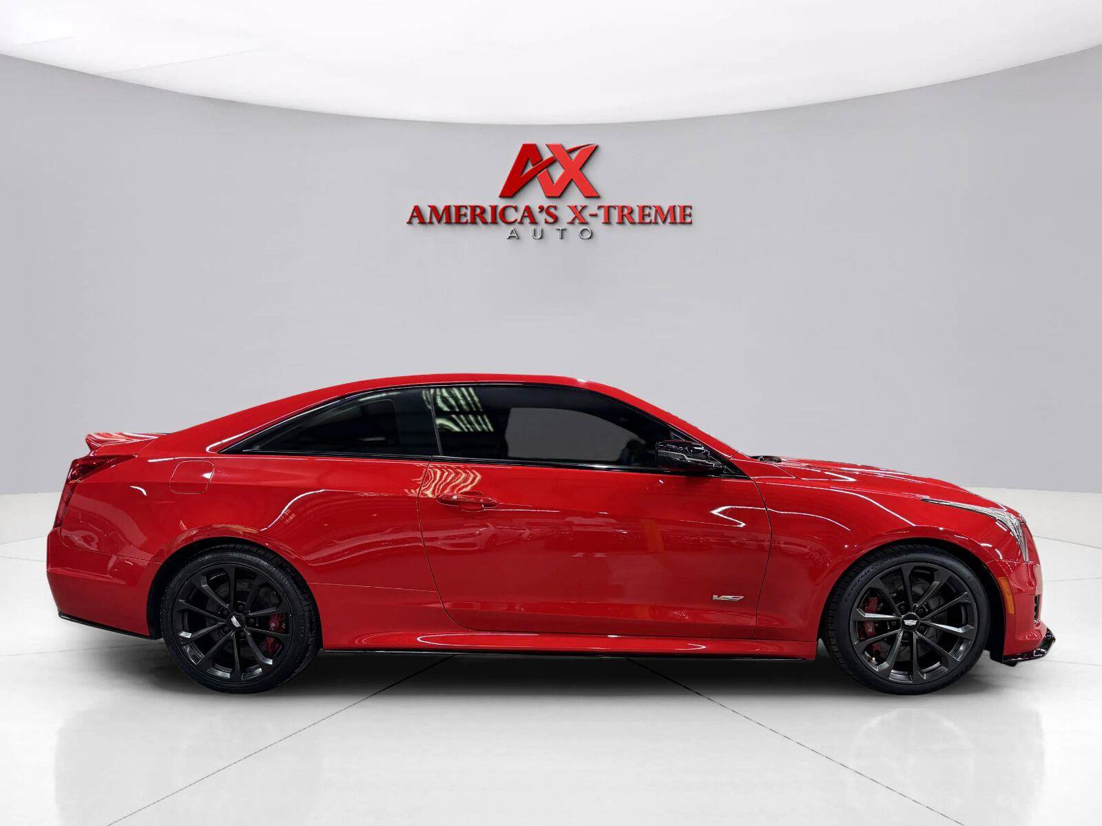 Used 2019 Cadillac ATS V w/ Luxury Package RWD image 9