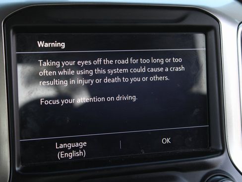 Used 2022 Chevrolet Silverado 2500 LT w/ Convenience Package image 25