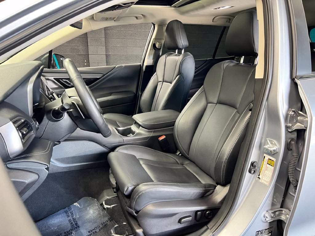 Used 2025 Subaru Outback Limited XT AWD/4WD image 7