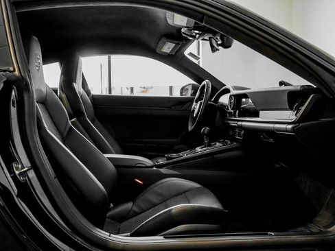 Certified 2024 Porsche 911 GT3 RWD image 23