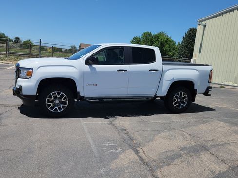 Used 2021 GMC Canyon AT4 w/ Driver Alert Package AWD/4WD image 4