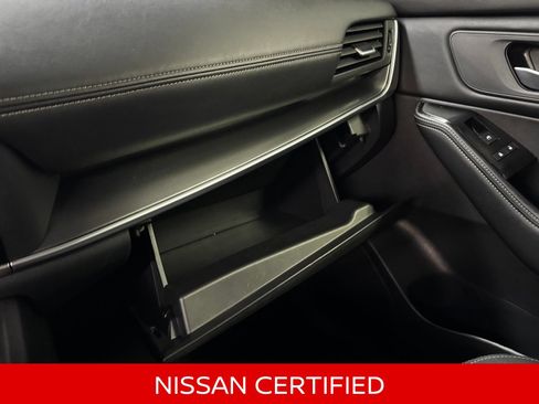 Certified 2025 Nissan Rogue SV AWD/4WD image 31