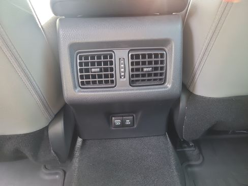 Certified 2025 Toyota Camry SE FWD image 15