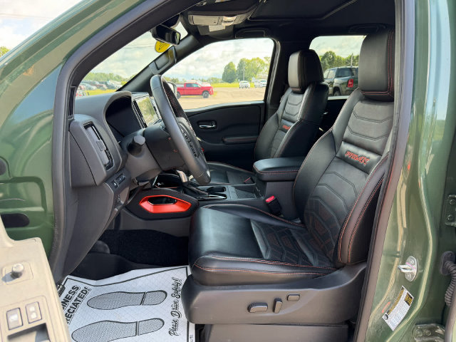 Used 2025 Nissan Frontier PRO-4X w/ Pro Premium Package AWD/4WD image 9