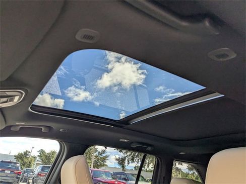 New 2025 Jeep Grand Cherokee Limited w/ Luxury Tech Group II image 20