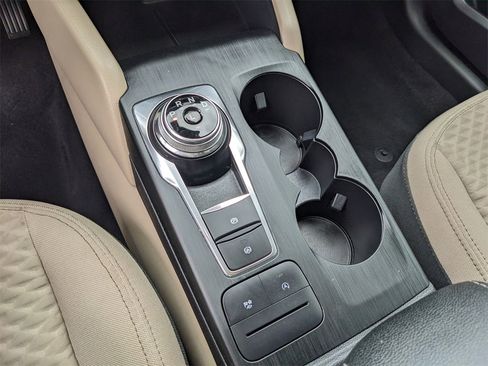 Used 2020 Ford Escape SE image 26