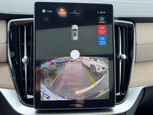 New 2026 Volvo XC90 B5 Core image 15