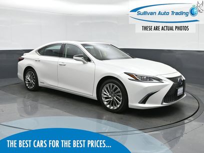 Used 2020 Lexus ES 300h w/ Accessory Package