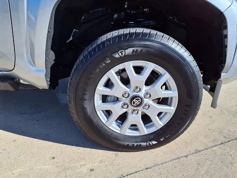 Certified 2025 Toyota Tacoma SR image 9