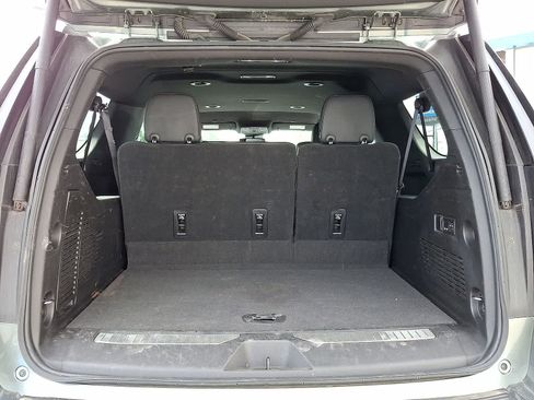 Used 2023 Chevrolet Suburban Premier RWD image 31