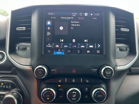 Used 2022 RAM 1500 Lone Star AWD/4WD image 21
