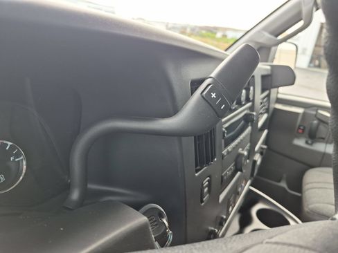 Used 2025 Chevrolet Express 2500 w/ Driver Convenience Package RWD image 15