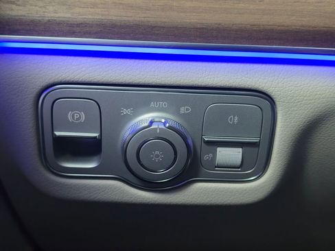 New 2026 Mercedes-Benz GLS 450 4MATIC image 27