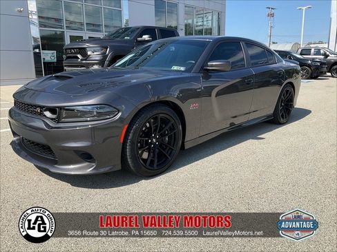 Used 2022 Dodge Charger Scat Pack w/ Dynamics Package image 1