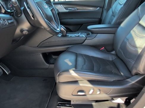 Certified 2023 Cadillac XT6 Sport w/ Platinum Package image 13
