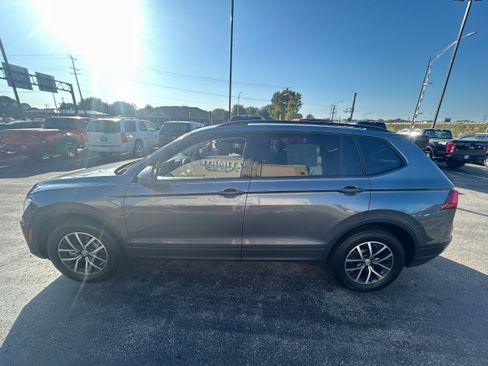 Used 2021 Volkswagen Tiguan S image 3