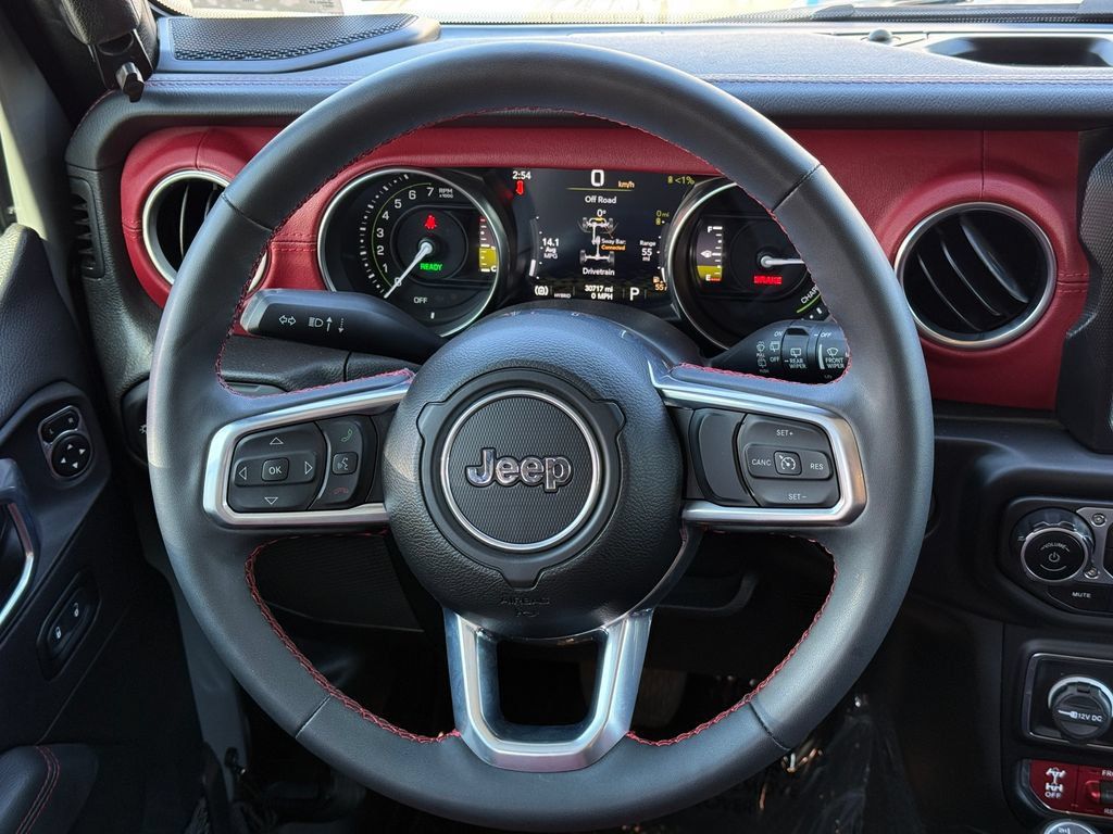 Used 2023 Jeep Wrangler Unlimited Rubicon 4xe AWD/4WD image 21