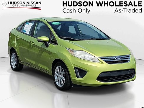 Used 2013 Ford Fiesta SE FWD image 1