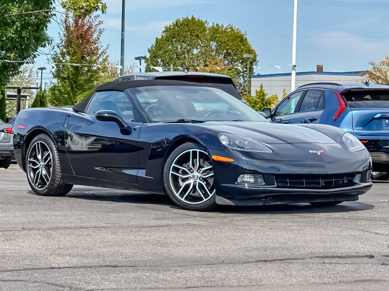 Used 2005 Chevrolet Corvette Convertible w/ Preferred Equipment Group RWD image 10