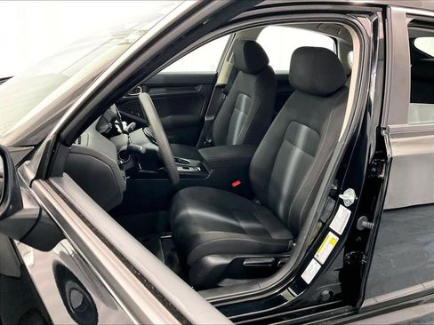 Used 2023 Honda Civic LX image 10
