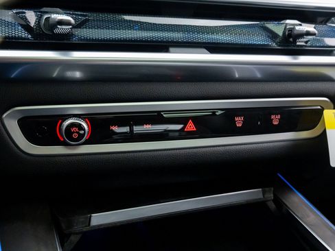 New 2026 BMW X5 xDrive50e w/ Executive Package image 30