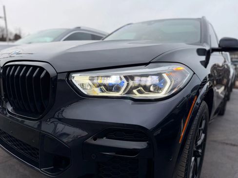 Used 2022 BMW X5 M50i w/ Executive Package image 5