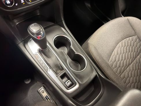 Used 2020 Chevrolet Equinox LT FWD image 44