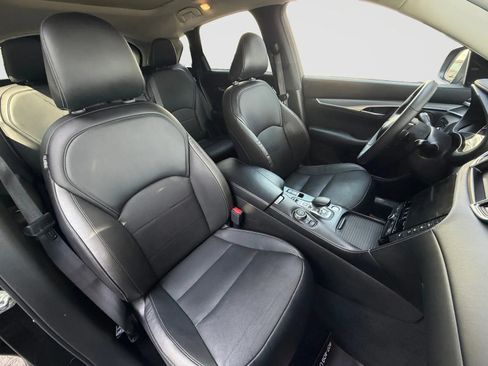 Used 2022 INFINITI QX50 Luxe AWD/4WD image 21