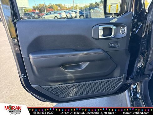 Used 2021 Jeep Gladiator Mojave image 14