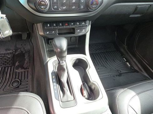 Used 2022 Chevrolet Colorado ZR2 AWD/4WD image 18