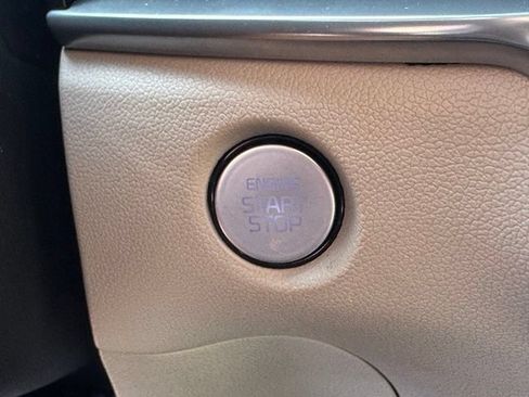 Used 2025 Kia Sorento SX FWD image 50