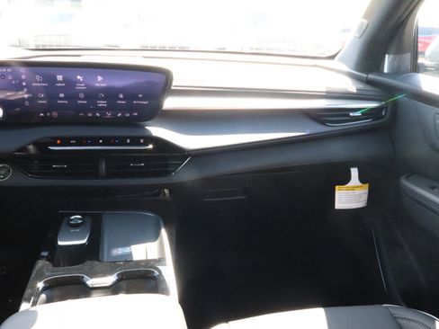 New 2026 Buick Enclave Preferred w/ Power Package image 11