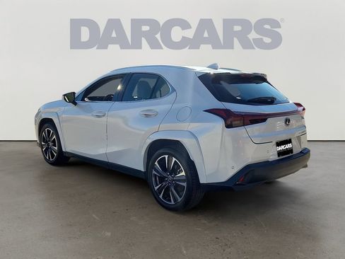 Used 2025 Lexus UX 300h AWD w/ Accessory Package (Z1) image 4