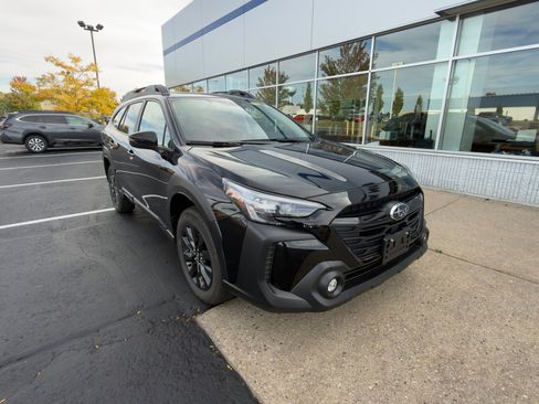 Certified 2025 Subaru Outback Onyx Edition image 1