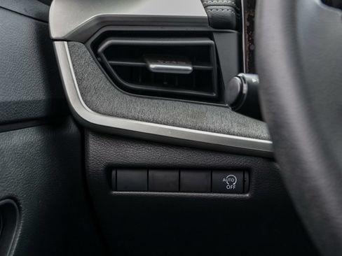 Used 2025 Nissan Kicks SV FWD image 31