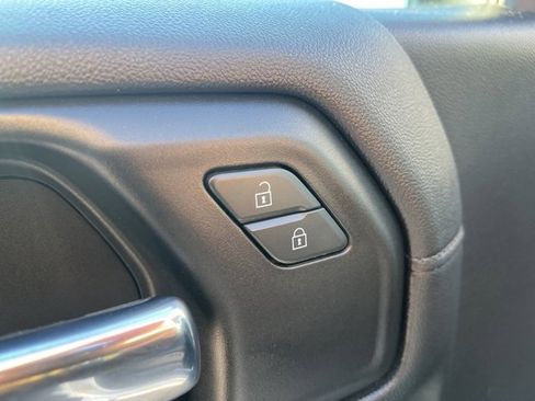 Used 2020 Chevrolet Silverado 1500 LT w/ All-Star Edition image 14