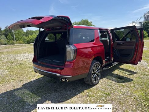 Used 2026 Chevrolet Suburban High Country w/ Sun And Tow Package AWD/4WD image 42