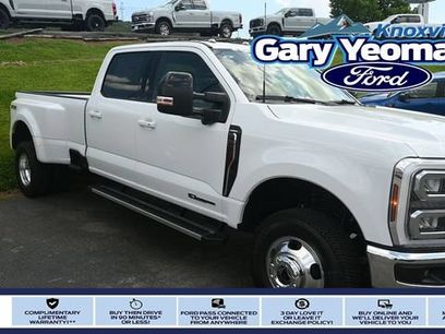 New 2026 Ford F350 Lariat w/ FX4 Off-Road Package