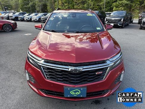 Certified 2022 Chevrolet Equinox RS w/ Infotainment Package image 8
