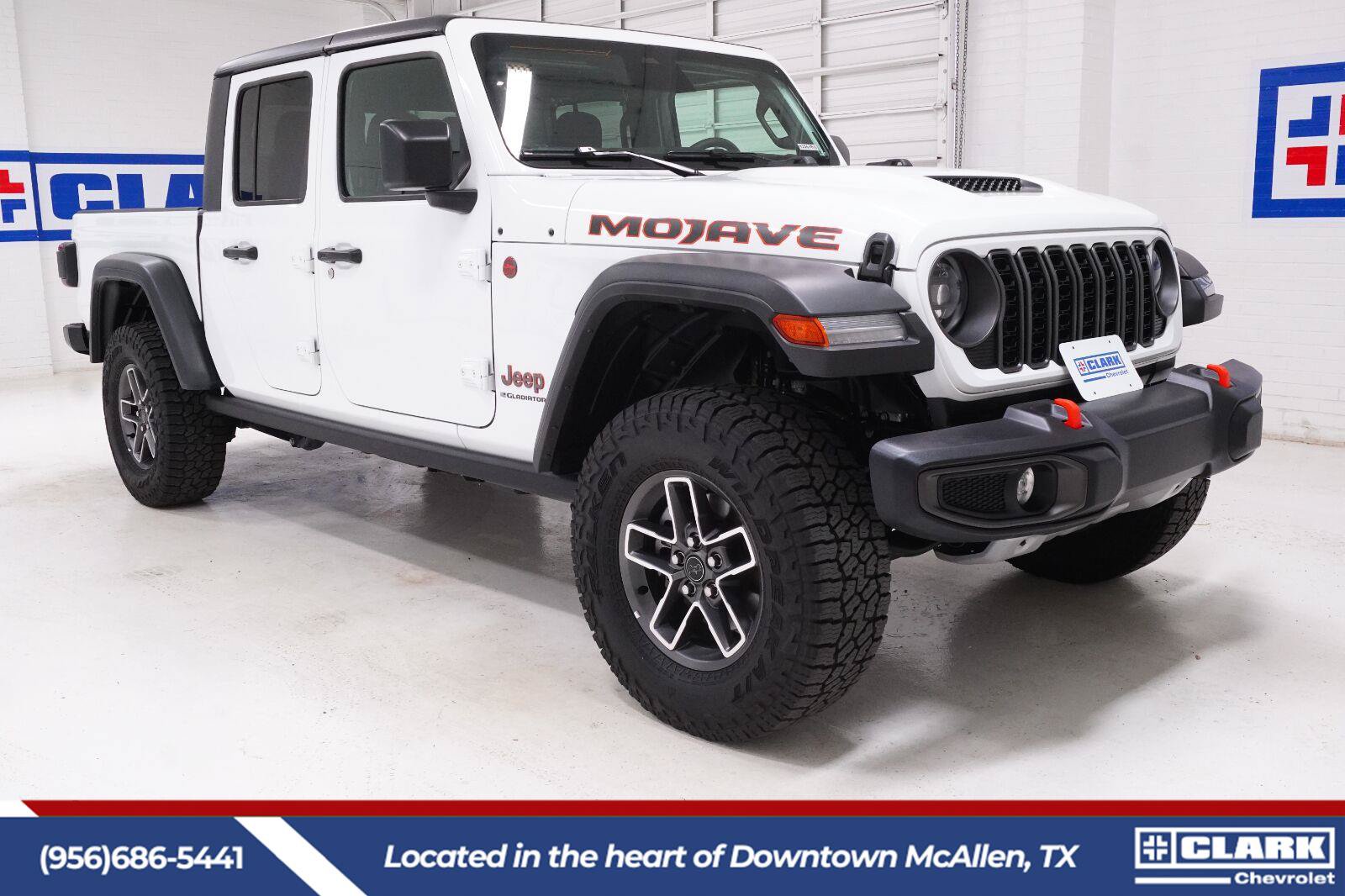 Used 2026 Jeep Gladiator Mojave AWD/4WD image 3
