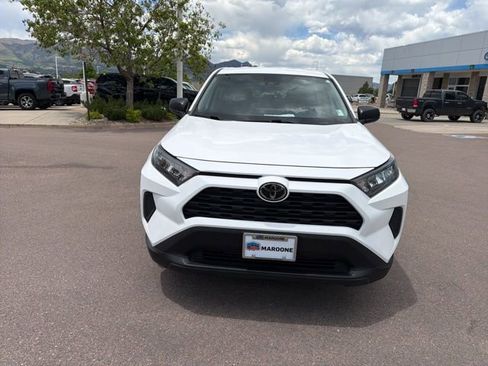 Used 2022 Toyota RAV4 LE AWD/4WD image 2